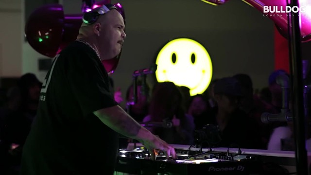 DJ Sneak - DJ Sneak in The Lab LA (Live)