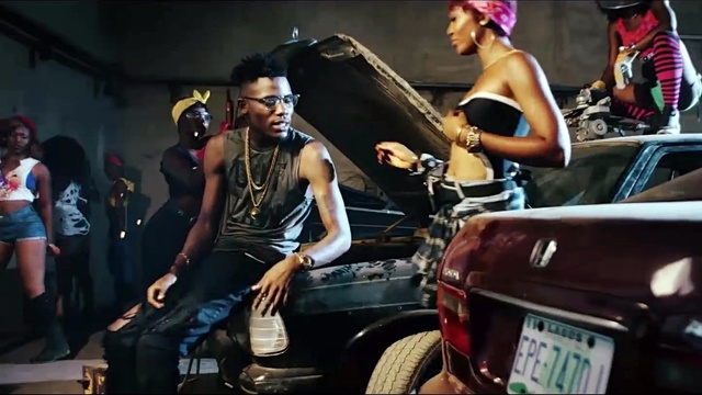 Ycee - Condo