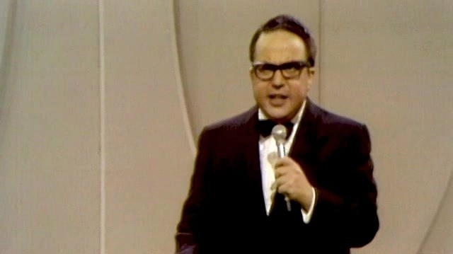 Allan Sherman - Shticks And Stones(Shticks Of One And Half A Dozen Of The Other)/ Won't You Come Home, Disraeli? (Medley/Live On The Ed Sullivan Show, February 20, 1966)
