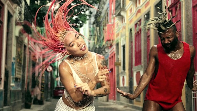 Mc Debby - SEQUÊNCIA STRIPTEASE(feat. Mc Talibã, Mc Debby)