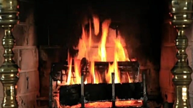 Jackie Evancho - Christmas Waltz (Yule Log Video)