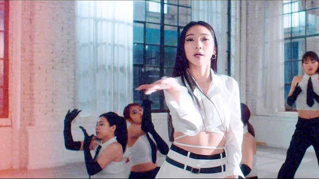罗婉丁Evangeline - Free For Love