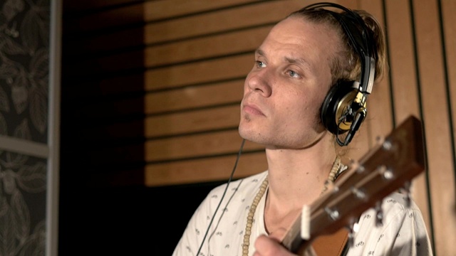 Aurora - Runopoika (Live)