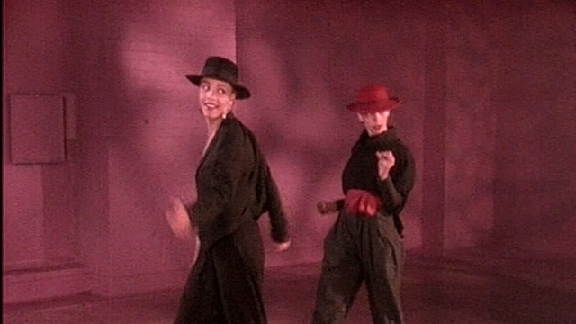 Mel & Kim - Showing Out (Get Fresh At the Weekend)