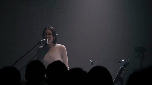 Maika Loubté - Mist (Live performance at WALL&WALL Tokyo - 100 DREAMING)