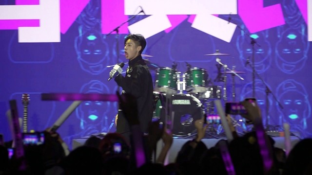 HOT热能 - 热能《这个夏天怎么可以没有你》-2022腾讯音乐由你榜城市热LIVE武汉站 (Live)