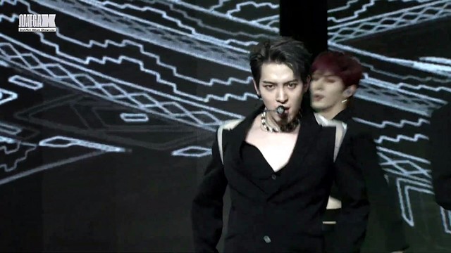 오메가엑스 - LOVE ME LIKE (Live)