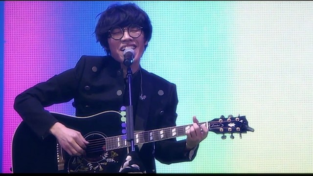 卢广仲 - 蓝宝 (卢广仲 11周年 大人中演唱会 LIVE)