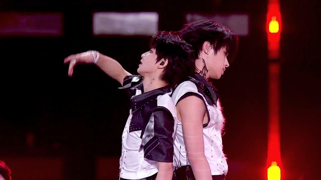 TOP登陆少年-朱志鑫 - ON (TF家族2026新年音乐会「荣耀」现场)