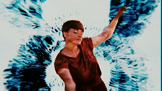 Louka - Vorübergehen (Offizielles Video) (Offizielles Video) (Offizielles Video)