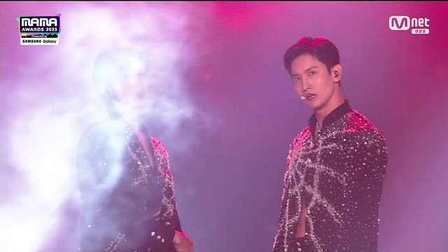 东方神起 - Rising Sun (with RIIZE) (Live At MAMA 23/11/28)