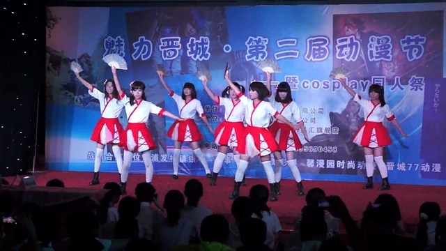 舞蹈视频 - 【☆神的随波逐流☆】萌萌哒七人宅舞！【现场】 (饭制版)