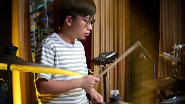 Stranded Whale - Hypnos (Live From YuChen Studio)