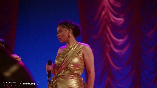 Muni Long - Muni Long 科切拉音乐节全场表演 (Live)