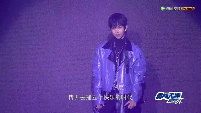 斯外戈 - 快乐崇拜 (哇！2019明日闪耀夜)