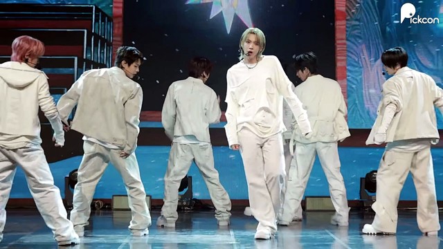 AHOF (아홉) - Pinocchio+Run at 1.5x Speed (Live)