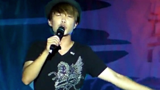 许仁杰 - 不安静的夜 (Fun电热力无限青少年音乐会) (Live)