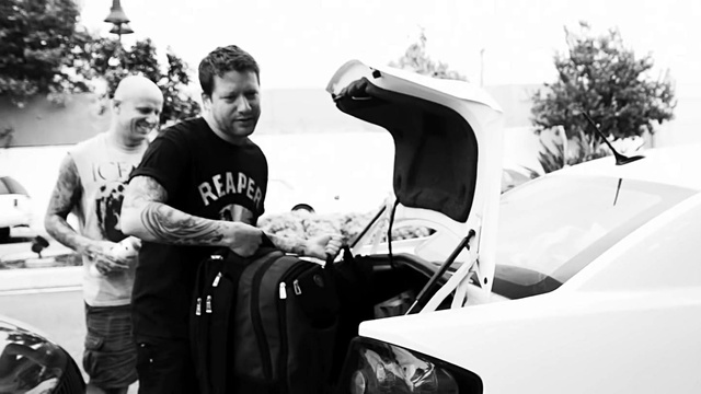 Comeback Kid - Losing Sleep (ft. Poli Correia)