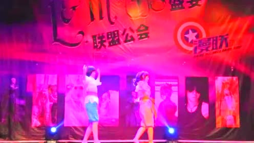 舞蹈视频 - 【神的随波逐流】【橘子喵&月夜】两只蠢萌忘动作进行时o>_<o (饭制版)