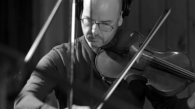 Magos Herrera - Niña