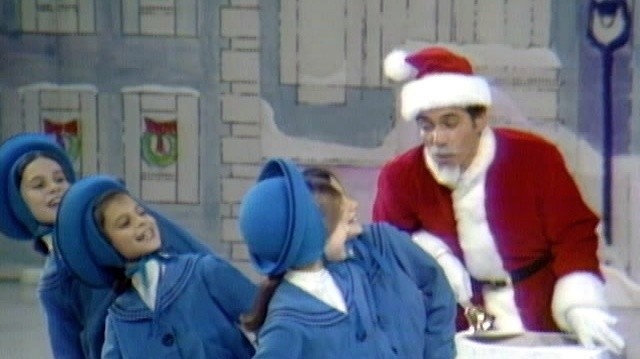 Peter Gennaro - Holiday Dance Routine (Live On The Ed Sullivan Show, December 18, 1966)