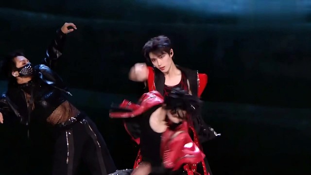 丁程鑫 - 《Wake Up》|时代少年团「叁重楼」演唱会一「楼非楼」常州站8月17日场 (Live)