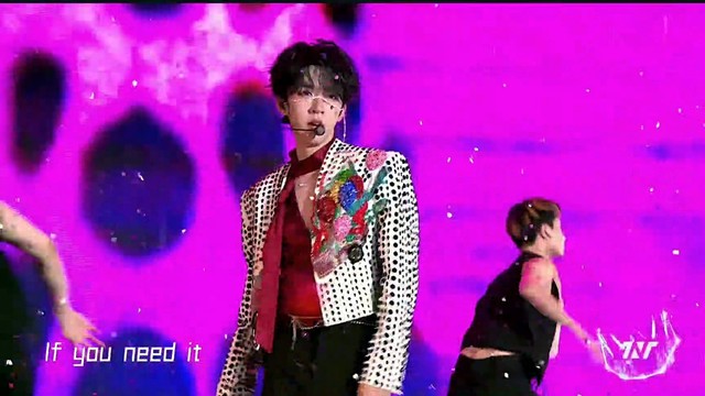 贺峻霖 - Redbone (时代少年团「加冠礼」演唱会-「冠军」上海站)