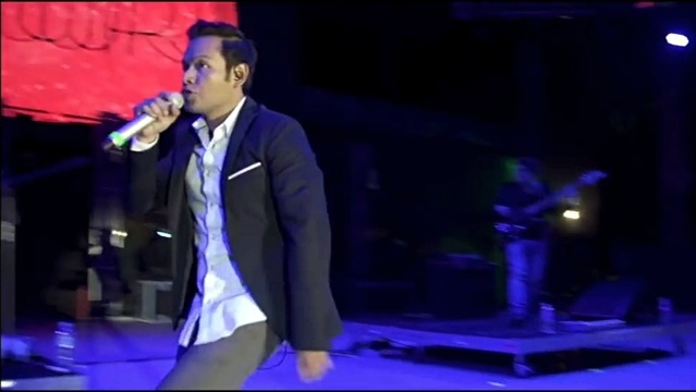 RWR - Esta Noche (En Vivo)