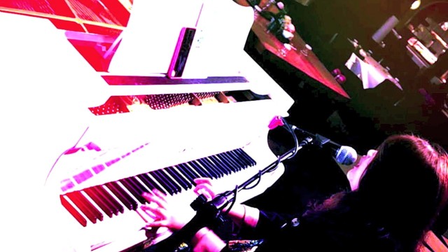 游怡婷 - 透着光的黑 (音频版)