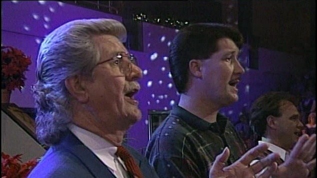 Bill & Gloria Gaither - Beautiful Star Of Bethlehem (Live)