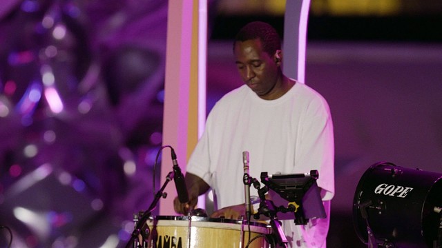 Ludmilla - Dorme com Deus / Fica (Ao Vivo)