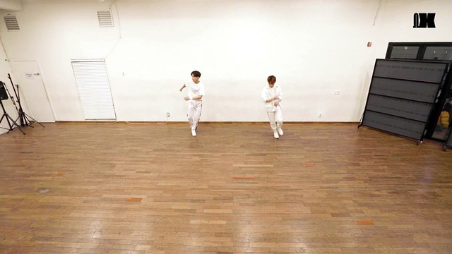 오메가엑스 - WHAT'S GOIN' ON (SMA Performance Practice ver.)