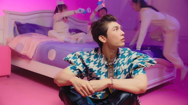 Mew Suppasit - Turn Off The Alarm