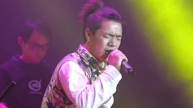 周兴才让 - 在那遥远的地方 (Live)