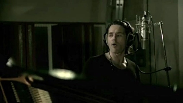 Peter Jöback - Hollow