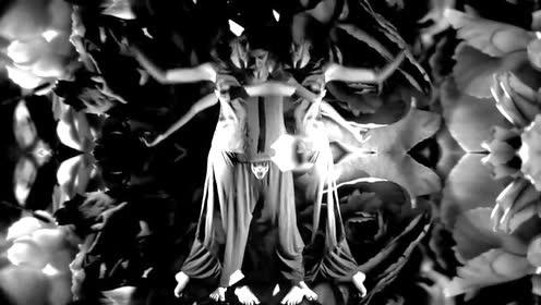 Phaeleh - Whistling In The Dark