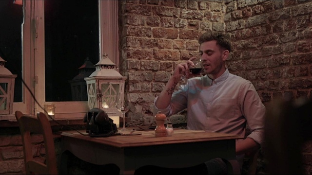 Sloane - Après le Bip