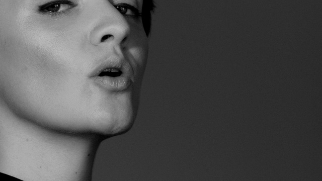 Louka - Steine werfen