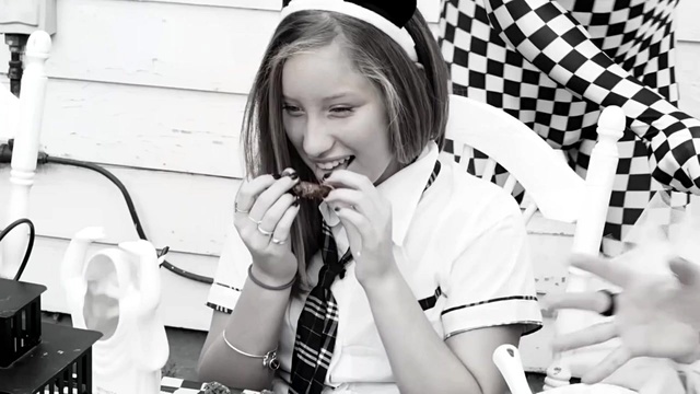 Jinkx Monsoon - Creep