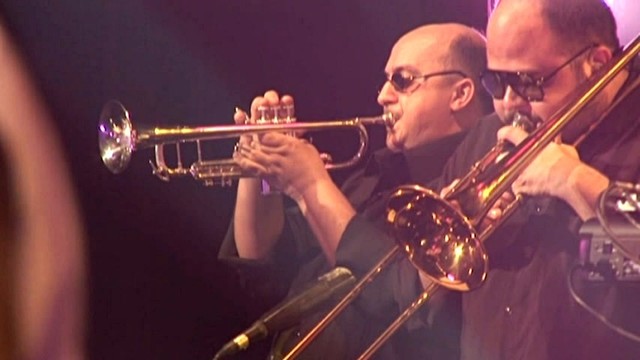 Cidade Negra - Lilás (Ao Vivo)