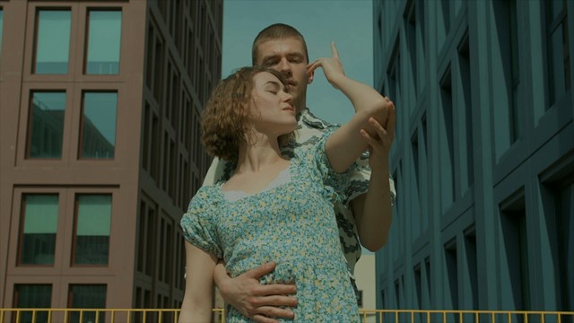 泽玥Zeyué - Hey how are u - Zeyué (official music video)