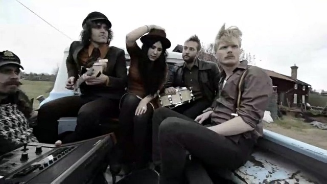 Miss Li - You Could Have It (So Much Better Without Me)