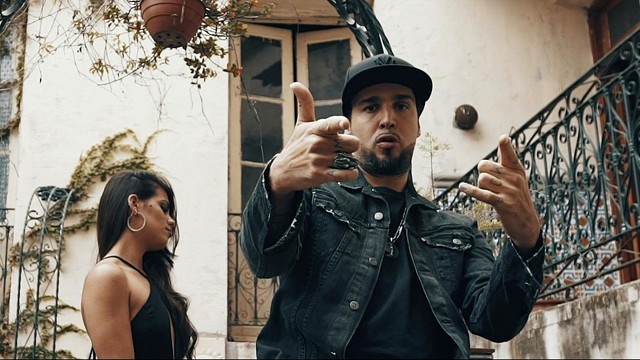 Vazquez - Sacude