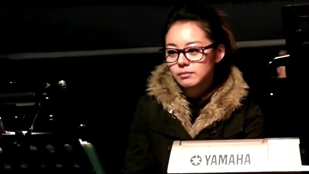 解伟苓 - 踮起脚尖爱 现场版 (Live)