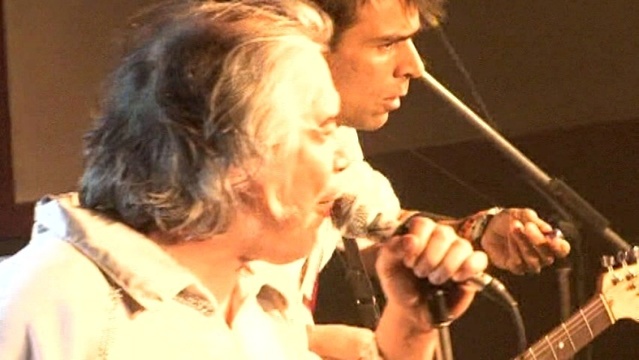 Velhas Virgens - Essa Mulher Só Quer Viver na Balada