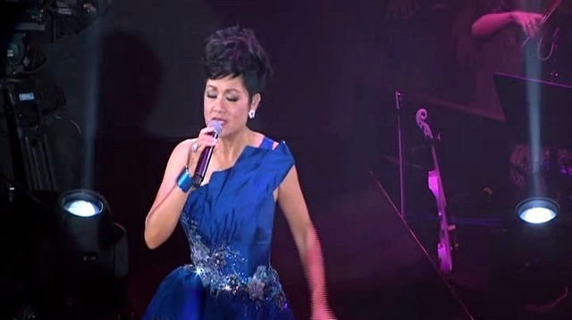 叶丽仪 - 红颜 (叶丽仪45年香港情演唱会)