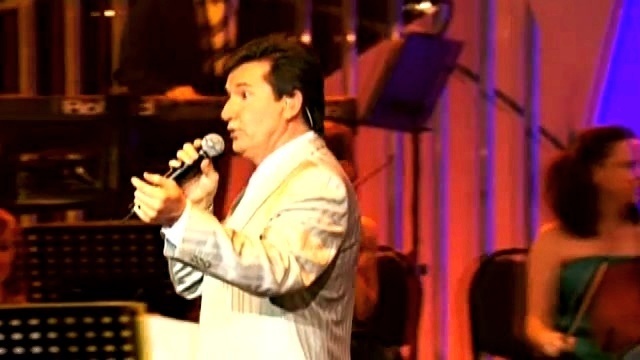 Daniel O'Donnell - Oh Lonesome Me (Live)