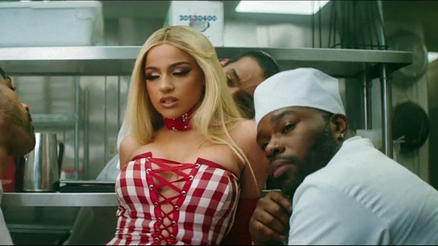 Nikki Vianna - Mambo