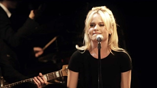 Duffy - Mercy (Live at Café de Paris, 2010)