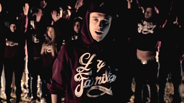 Kenny Rough - La Familia